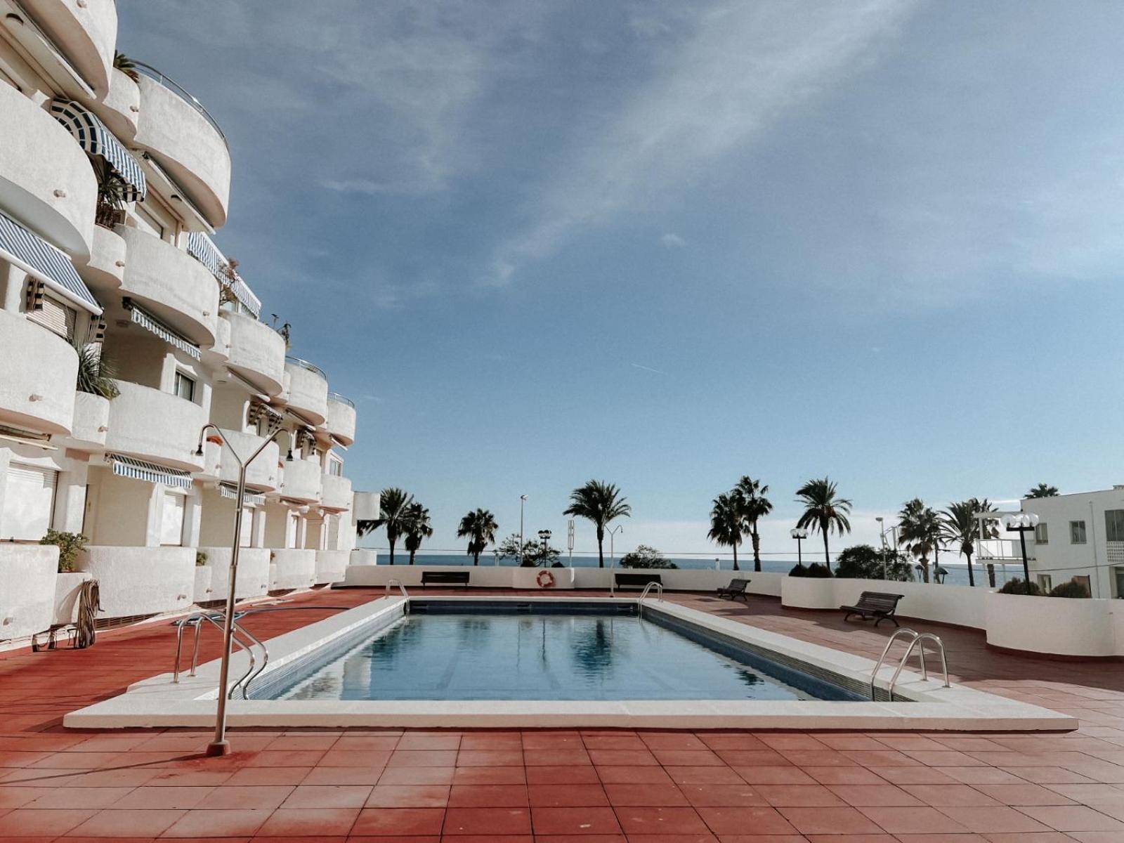 Femina Blue Apartment Cambrils Bagian luar foto