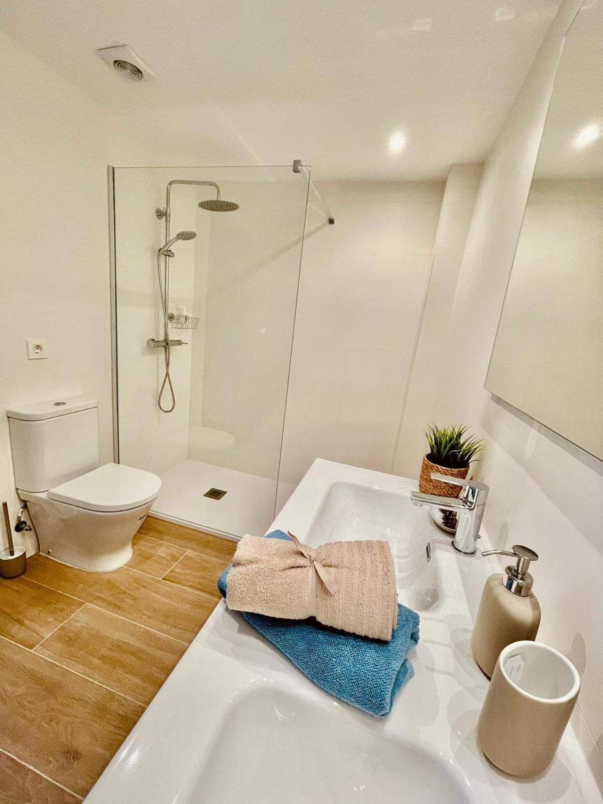 Femina Blue Apartment Cambrils Bagian luar foto