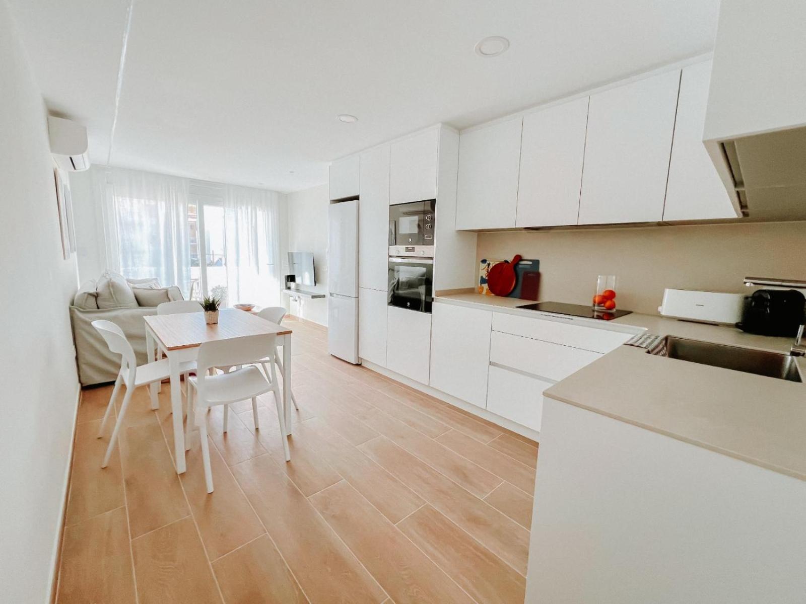 Femina Blue Apartment Cambrils Bagian luar foto