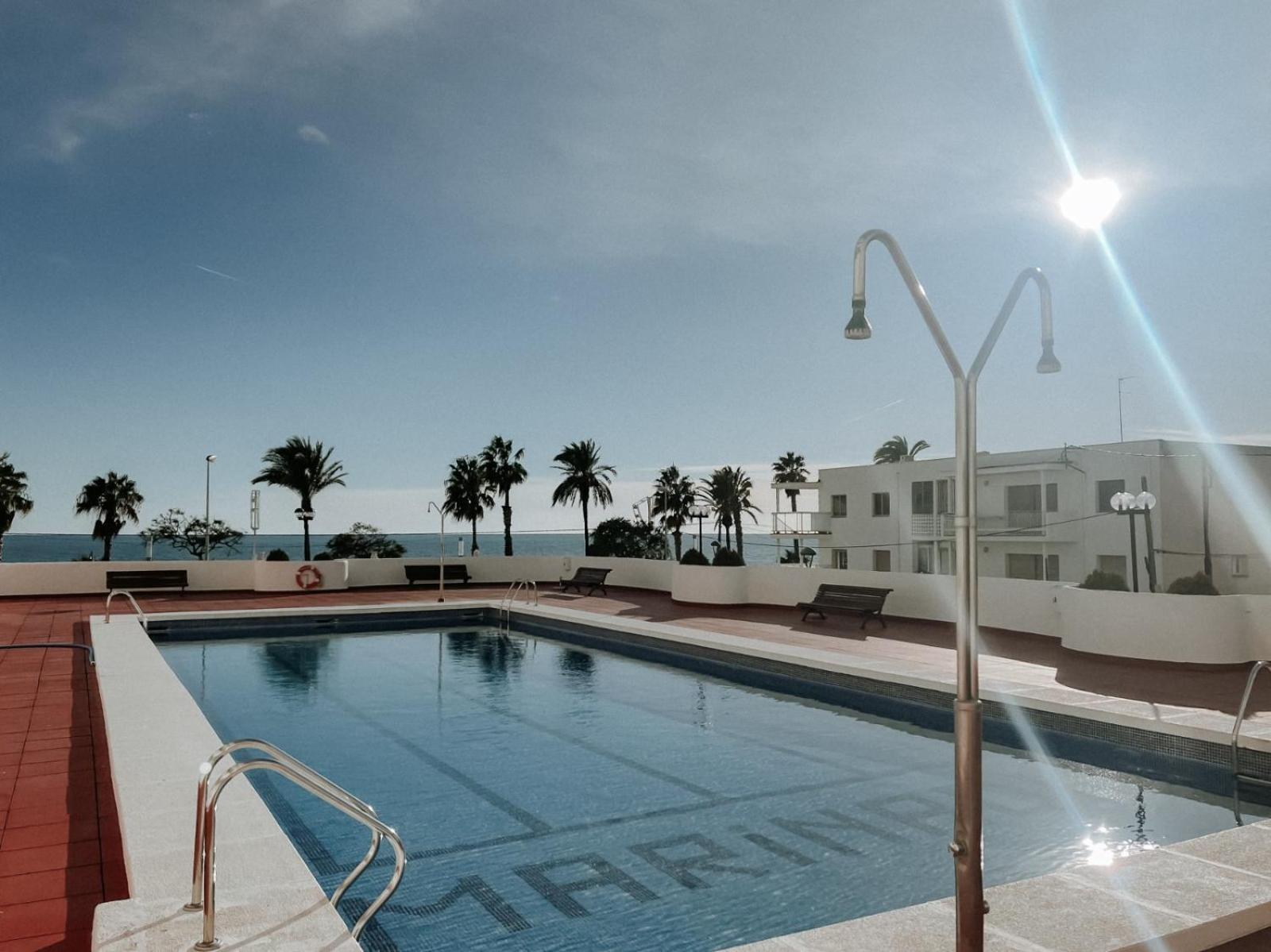 Femina Blue Apartment Cambrils Bagian luar foto