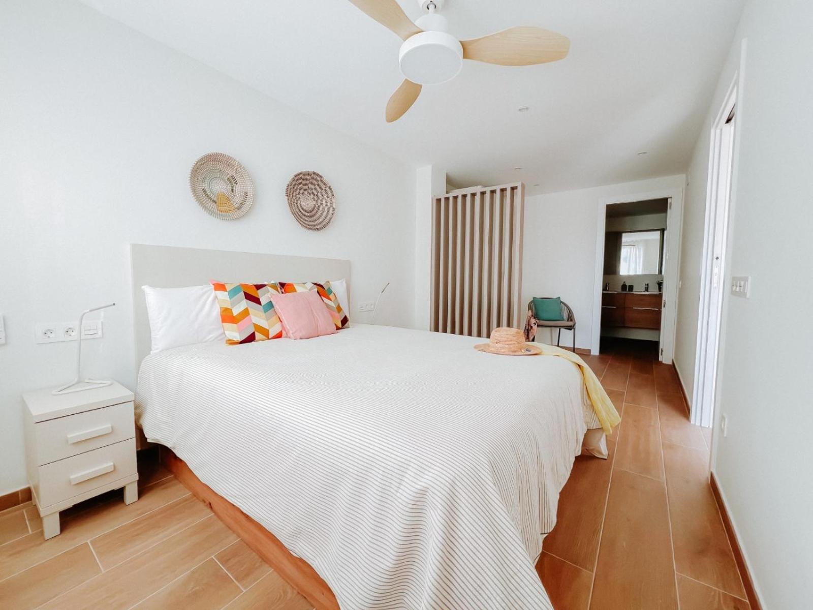 Femina Blue Apartment Cambrils Bagian luar foto