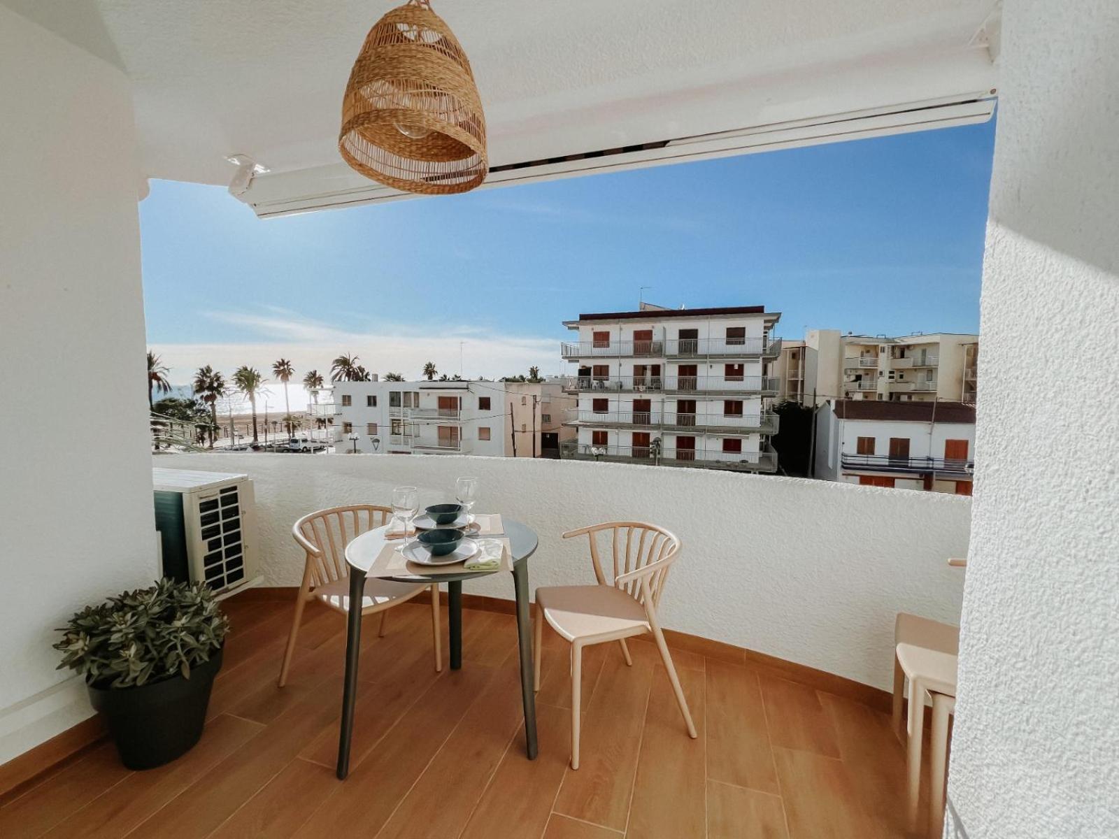 Femina Blue Apartment Cambrils Bagian luar foto